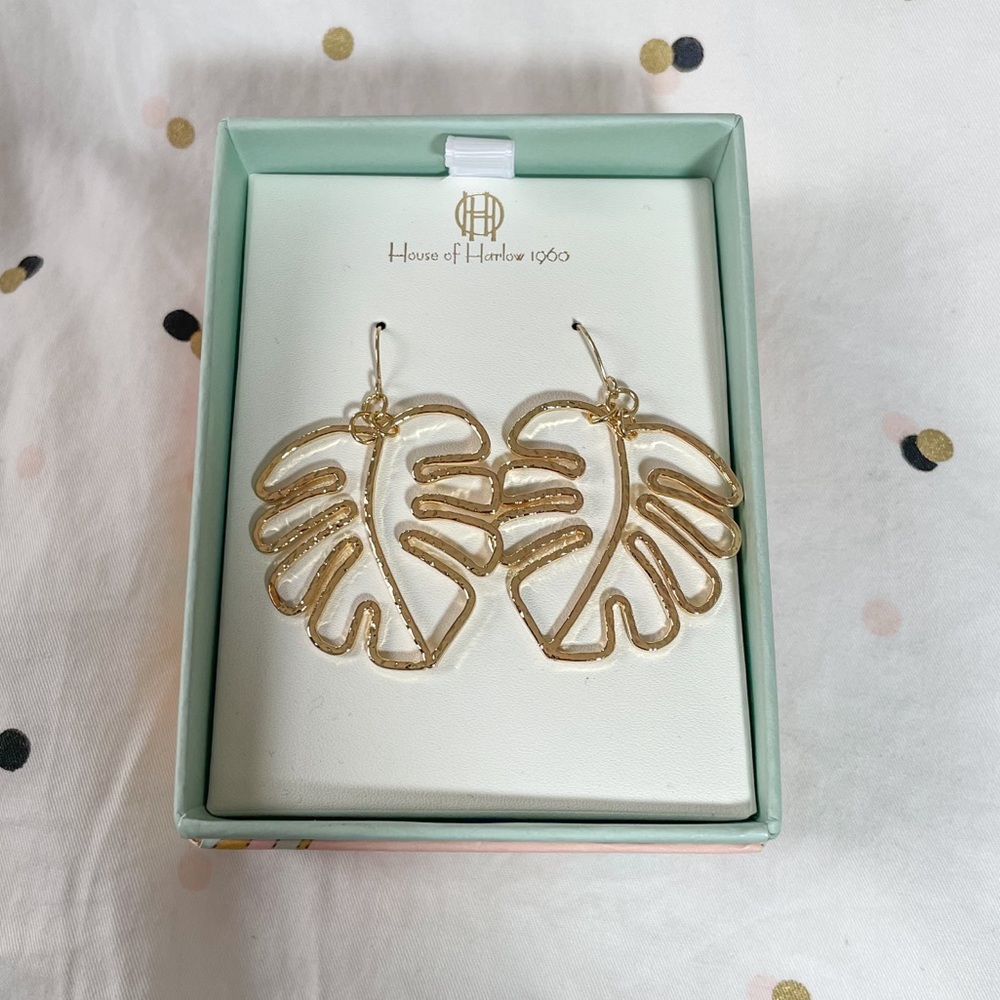 NWT House of Harlow 1960 Gold Tone Hammered Leaf Dangle Earrings